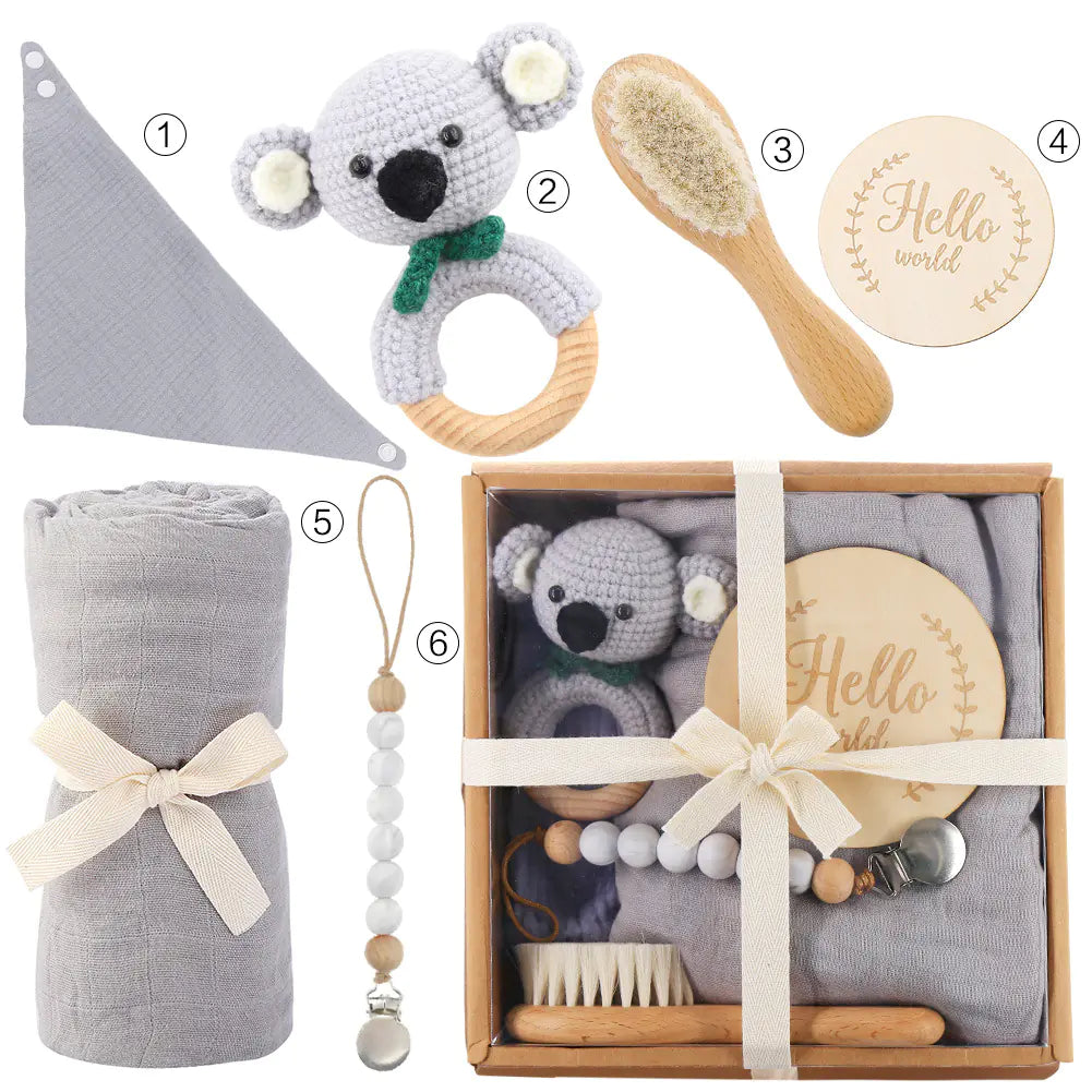 Coffret Cadeau Naissance : Serviette de Bain, Sucette & Jouets
